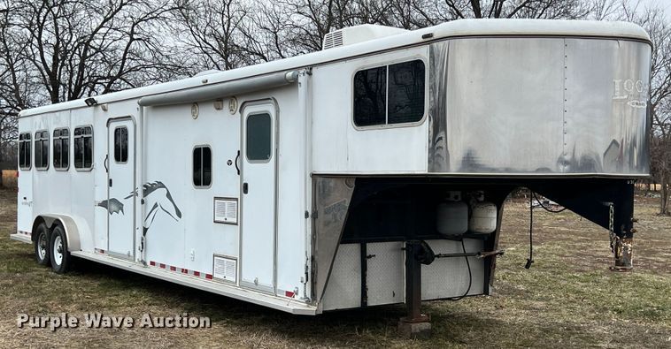 image for item ID9488 2005 Logan Coach  livestock trailer