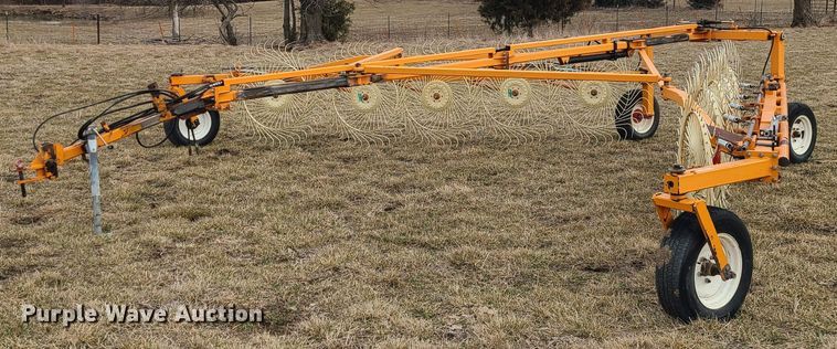 image for item JG9478 2006 Enrossi RTVHB  hay rake
