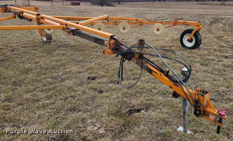 image for item JG9478 2006 Enrossi RTVHB  hay rake