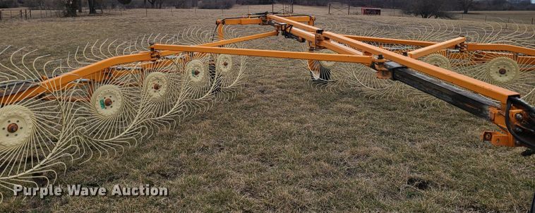 image for item JG9478 2006 Enrossi RTVHB  hay rake