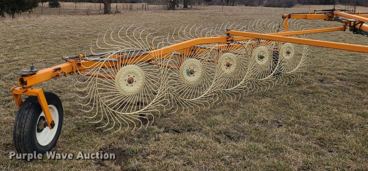 image for item JG9478 2006 Enrossi RTVHB  hay rake