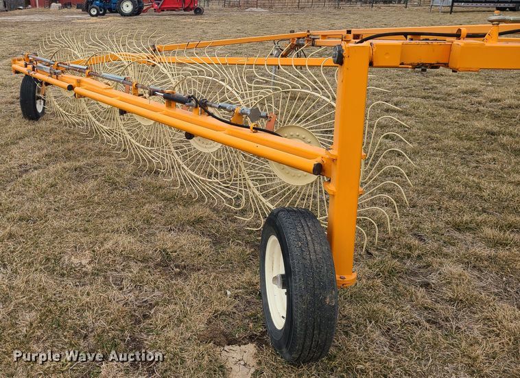 image for item JG9478 2006 Enrossi RTVHB  hay rake