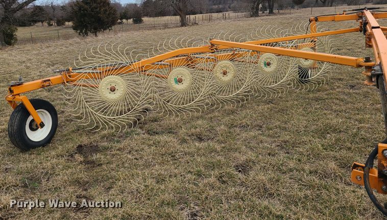 image for item JG9478 2006 Enrossi RTVHB  hay rake