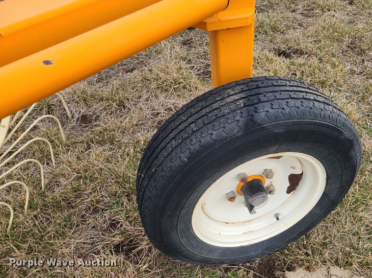 image for item JG9478 2006 Enrossi RTVHB  hay rake