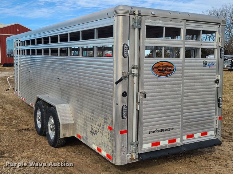 image for item JG9479 2021 Sundowner Rancher Express  livestock trailer