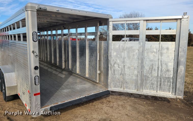 image for item JG9479 2021 Sundowner Rancher Express  livestock trailer