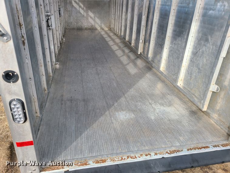 image for item JG9479 2021 Sundowner Rancher Express  livestock trailer