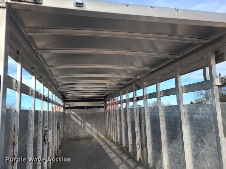 image for item JG9479 2021 Sundowner Rancher Express  livestock trailer