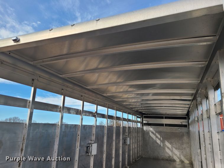 image for item JG9479 2021 Sundowner Rancher Express  livestock trailer