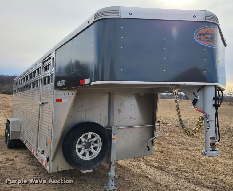 image for item JG9479 2021 Sundowner Rancher Express  livestock trailer