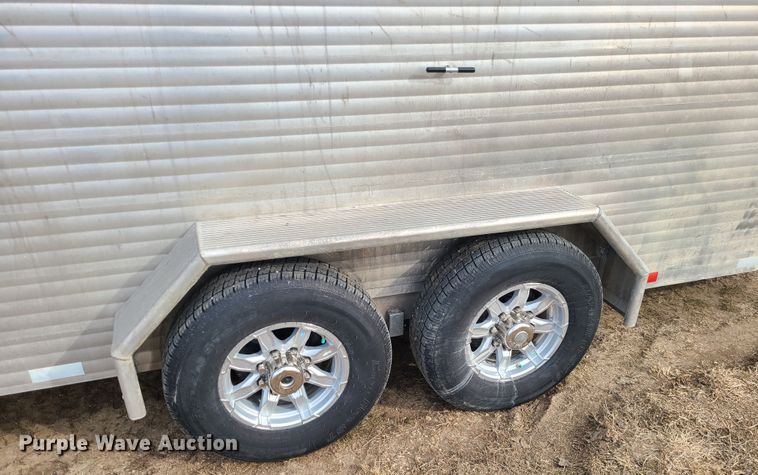 image for item JG9479 2021 Sundowner Rancher Express  livestock trailer