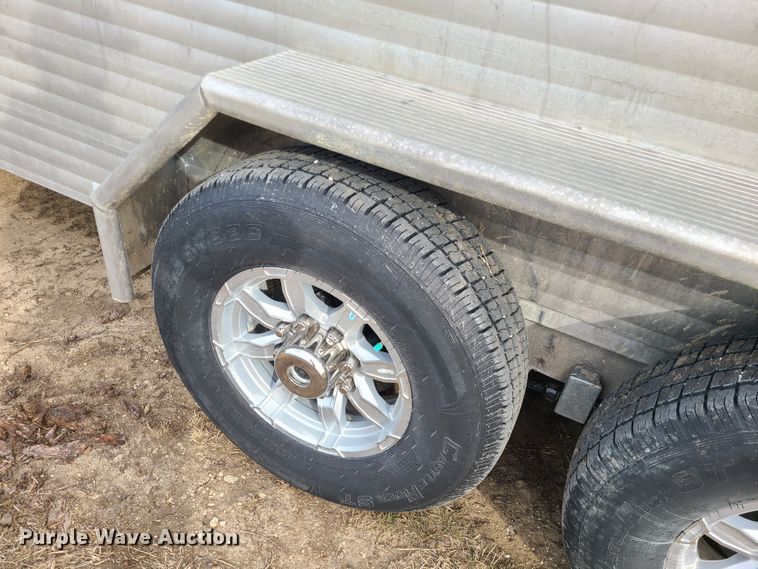 image for item JG9479 2021 Sundowner Rancher Express  livestock trailer