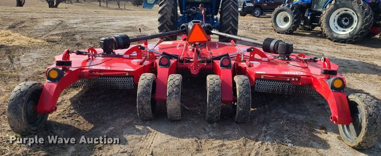 image for item JG9480 Rhino Apex 3150  batwing finish mower