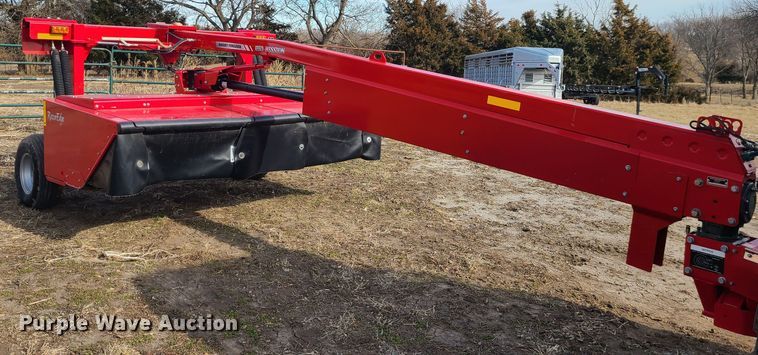 image for item JG9481 2020 Massey Ferguson 1376  disc mower