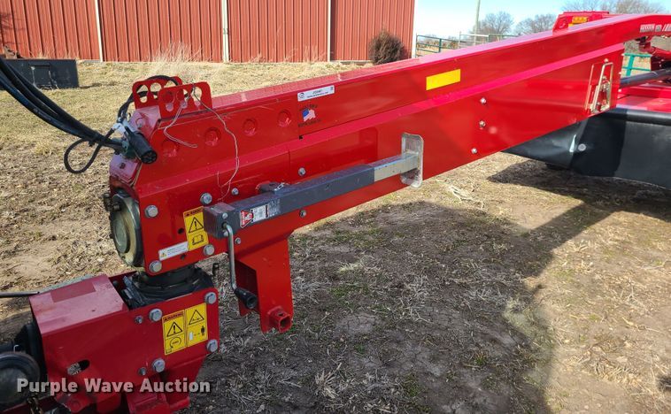 image for item JG9481 2020 Massey Ferguson 1376  disc mower