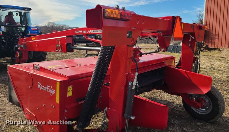 image for item JG9481 2020 Massey Ferguson 1376  disc mower