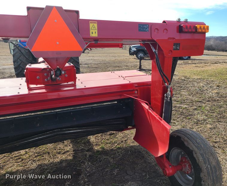 image for item JG9481 2020 Massey Ferguson 1376  disc mower