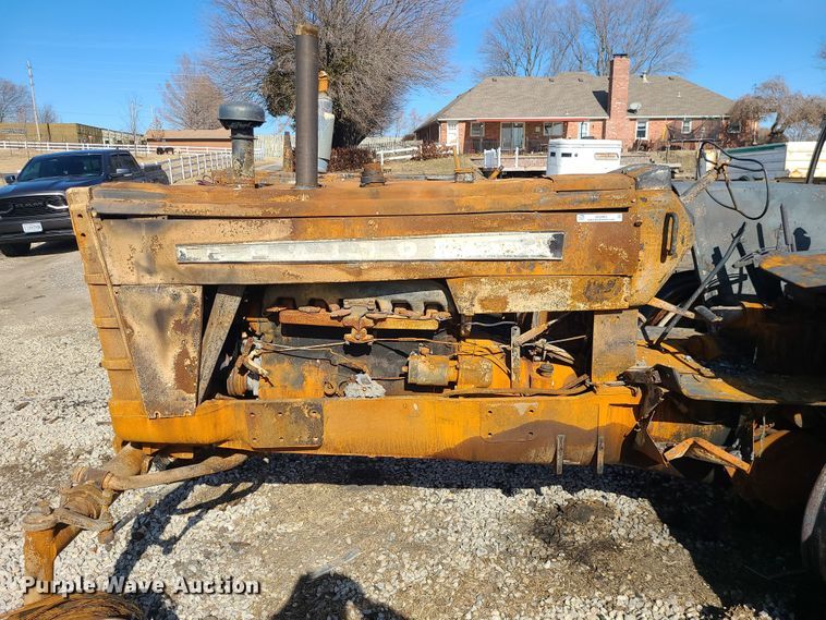 image for item JG9483 1965 Oliver 1850  tractor