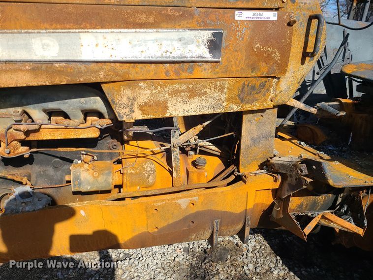 image for item JG9483 1965 Oliver 1850  tractor