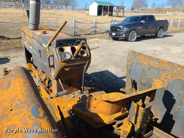 image for item JG9484 Oliver 1800  tractor