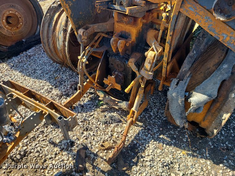 image for item JG9484 Oliver 1800  tractor