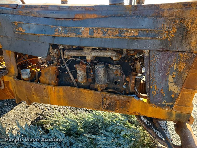 image for item JG9484 Oliver 1800  tractor