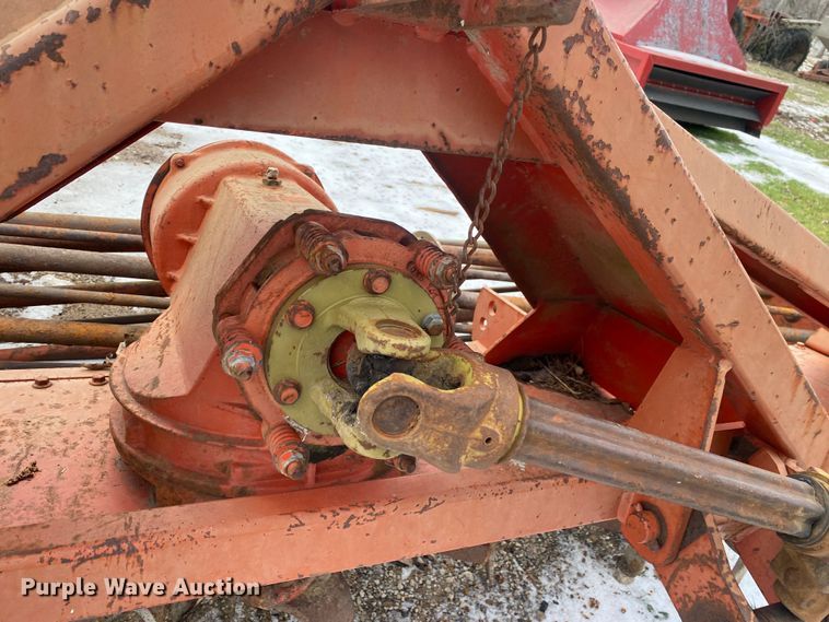 image for item KV9739 1990 Kuhn HR 4001D  power harrow