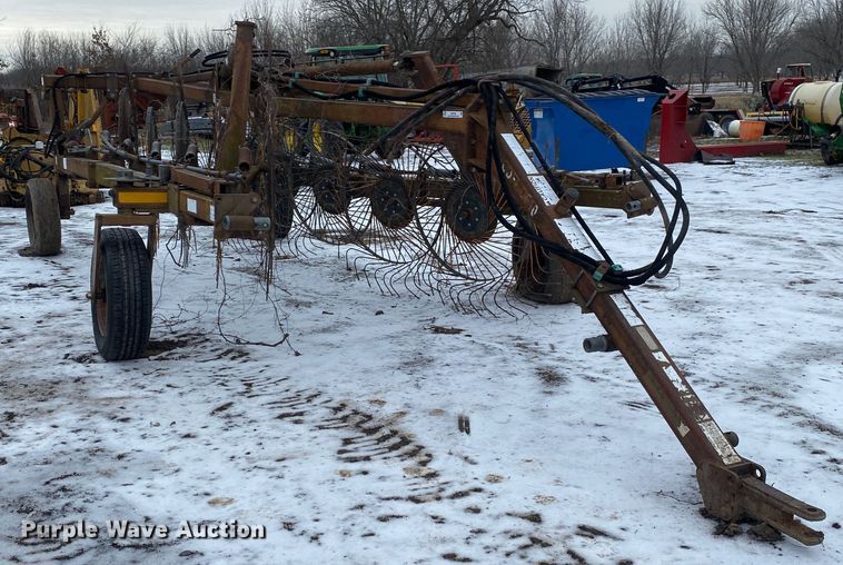 image for item KV9745 M&W DF  hay rake