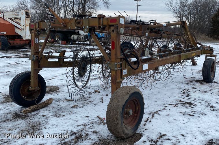 image for item KV9745 M&W DF  hay rake