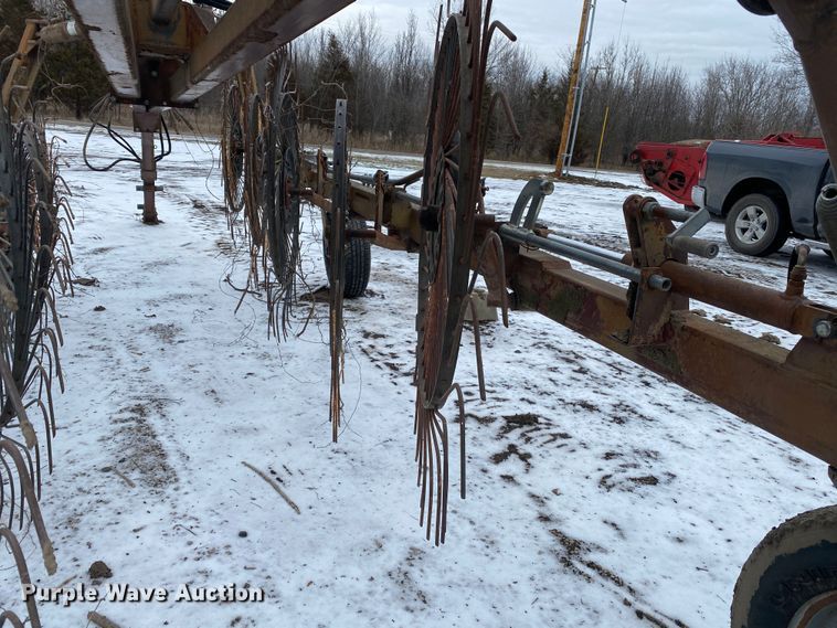 image for item KV9745 M&W DF  hay rake