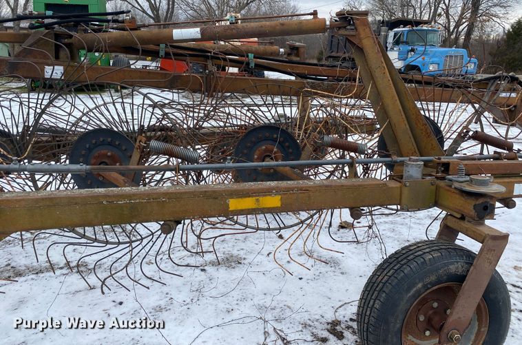 image for item KV9745 M&W DF  hay rake