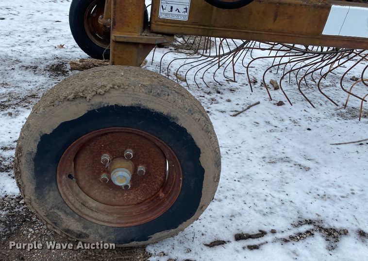 image for item KV9745 M&W DF  hay rake