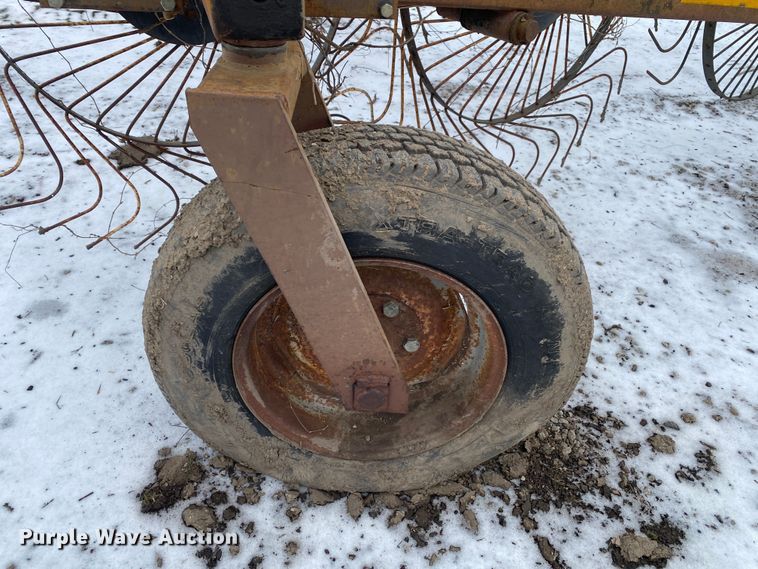 image for item KV9745 M&W DF  hay rake