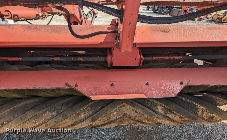 image for item LF9609 1990 New Holland 411 Discbine  swather / windrower