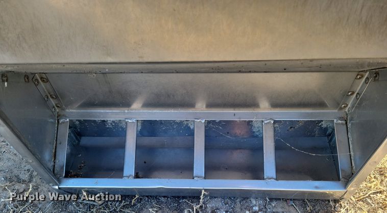 image for item LG9485 (8) Smidley hog feeders