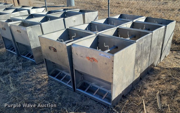 image for item LG9486 (8) Smidley hog feeders