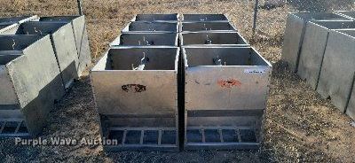 image for item LG9486 (8) Smidley hog feeders