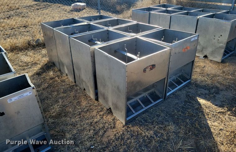 image for item LG9486 (8) Smidley hog feeders