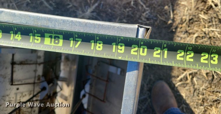 image for item LG9486 (8) Smidley hog feeders