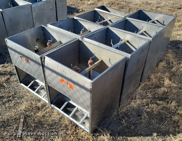 image for item LG9488 (8) Smidley hog feeders