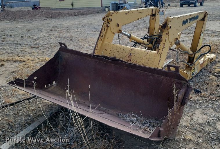 image for item LG9504 Ford 19-856  loader