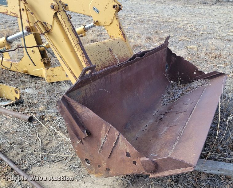 image for item LG9504 Ford 19-856  loader