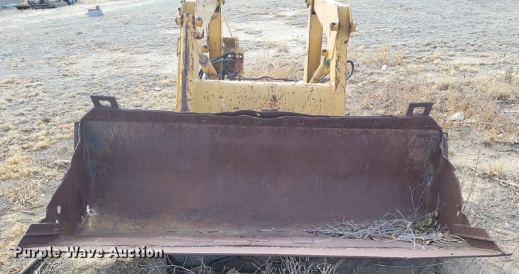 image for item LG9504 Ford 19-856  loader