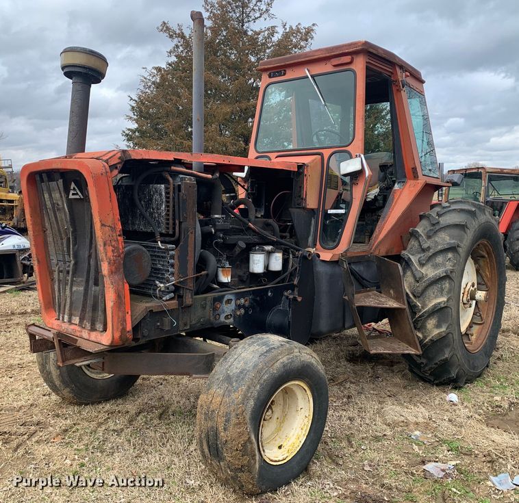 image for item LI9081 1979 Allis Chalmers 7010  tractor