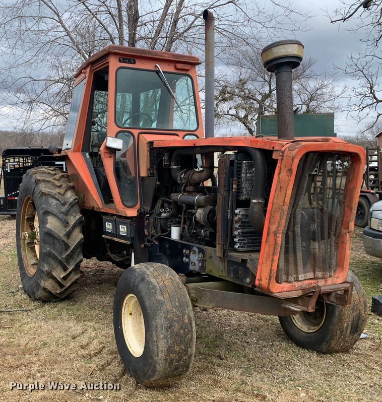 image for item LI9081 1979 Allis Chalmers 7010  tractor
