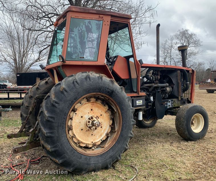 image for item LI9081 1979 Allis Chalmers 7010  tractor