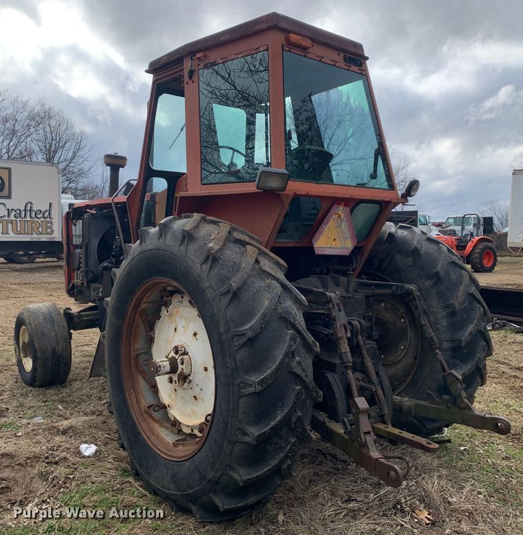 image for item LI9081 1979 Allis Chalmers 7010  tractor