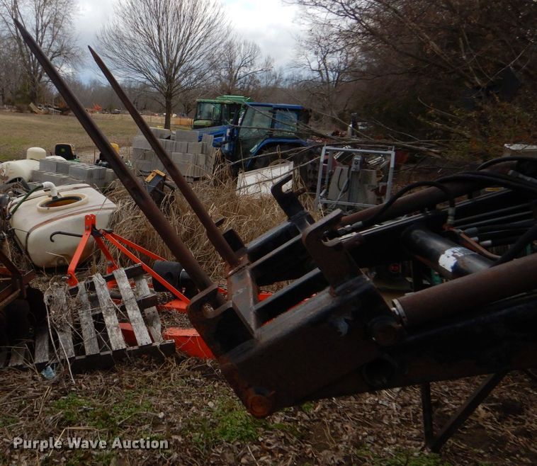 image for item LI9081 1979 Allis Chalmers 7010  tractor