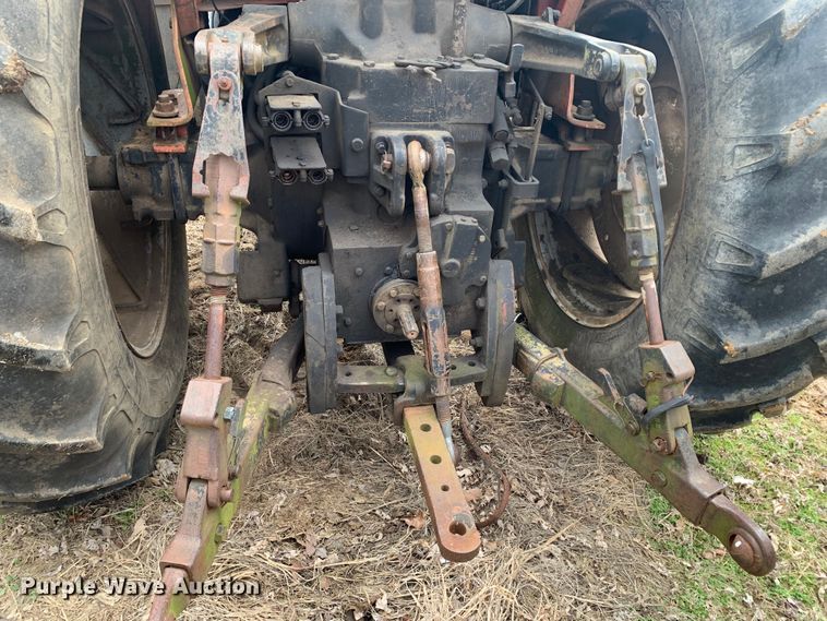 image for item LI9081 1979 Allis Chalmers 7010  tractor