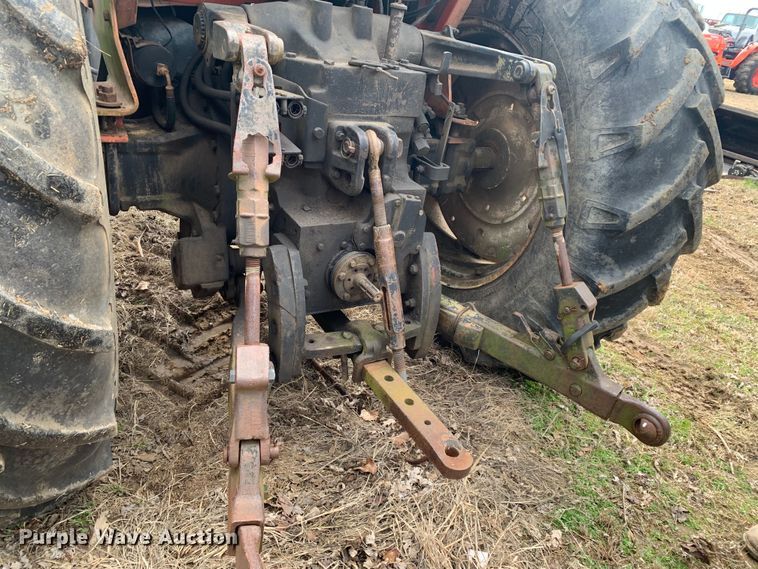 image for item LI9081 1979 Allis Chalmers 7010  tractor